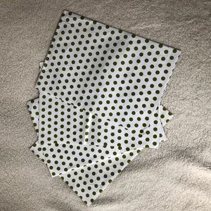 4️⃣ Reversible Placemats